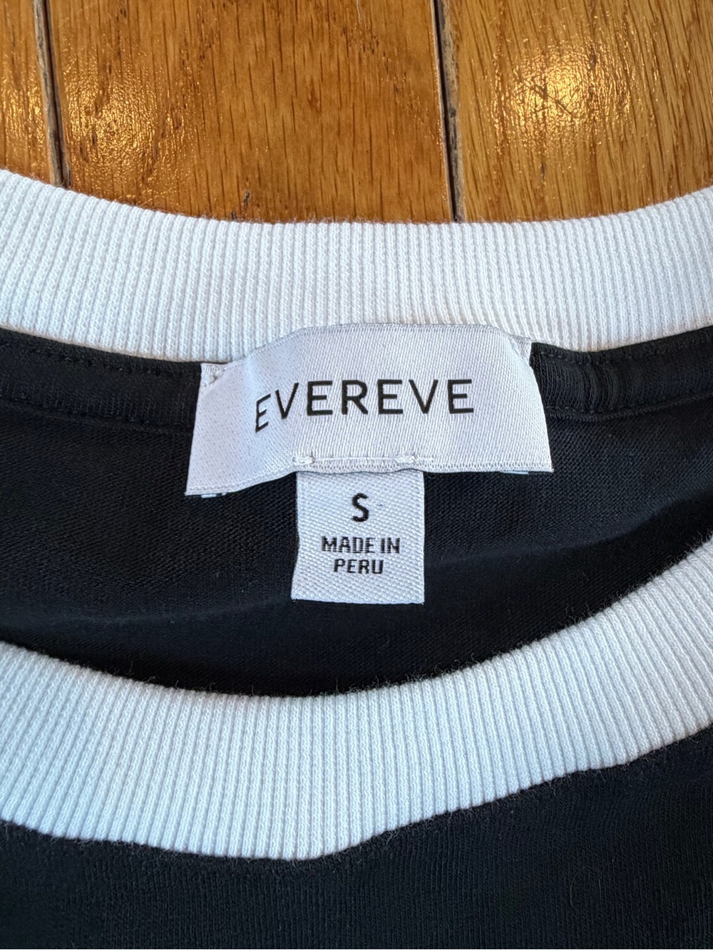 5 Evereve Sleeveless Knit Tank Top Lot Black White Cream Solid Stripes Sz Small - Picture 3 of 10